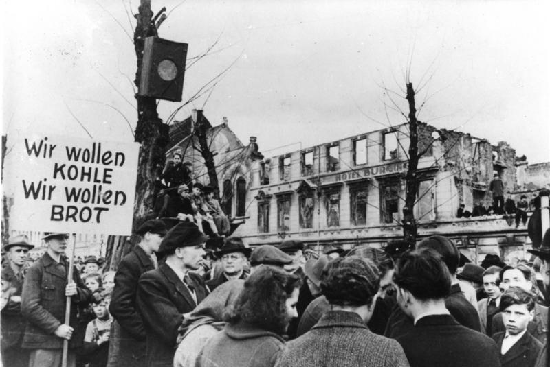 Invierno del hambre en 1947 en Alemania occidental. Uno de los motivos del Plan Marshall