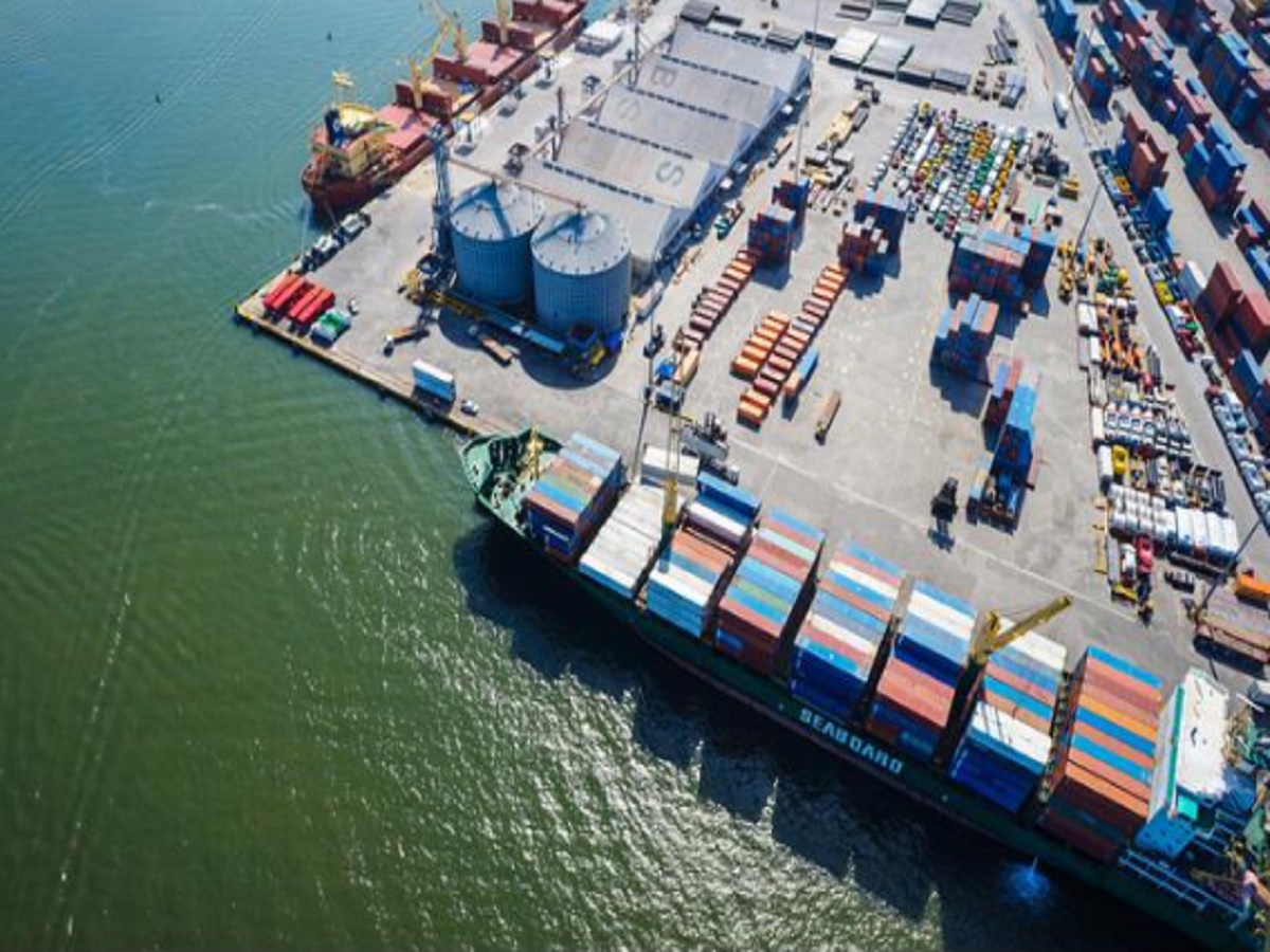 Puerto marítimo en la era de la globalización Puerto marítimo en la era de la globalización