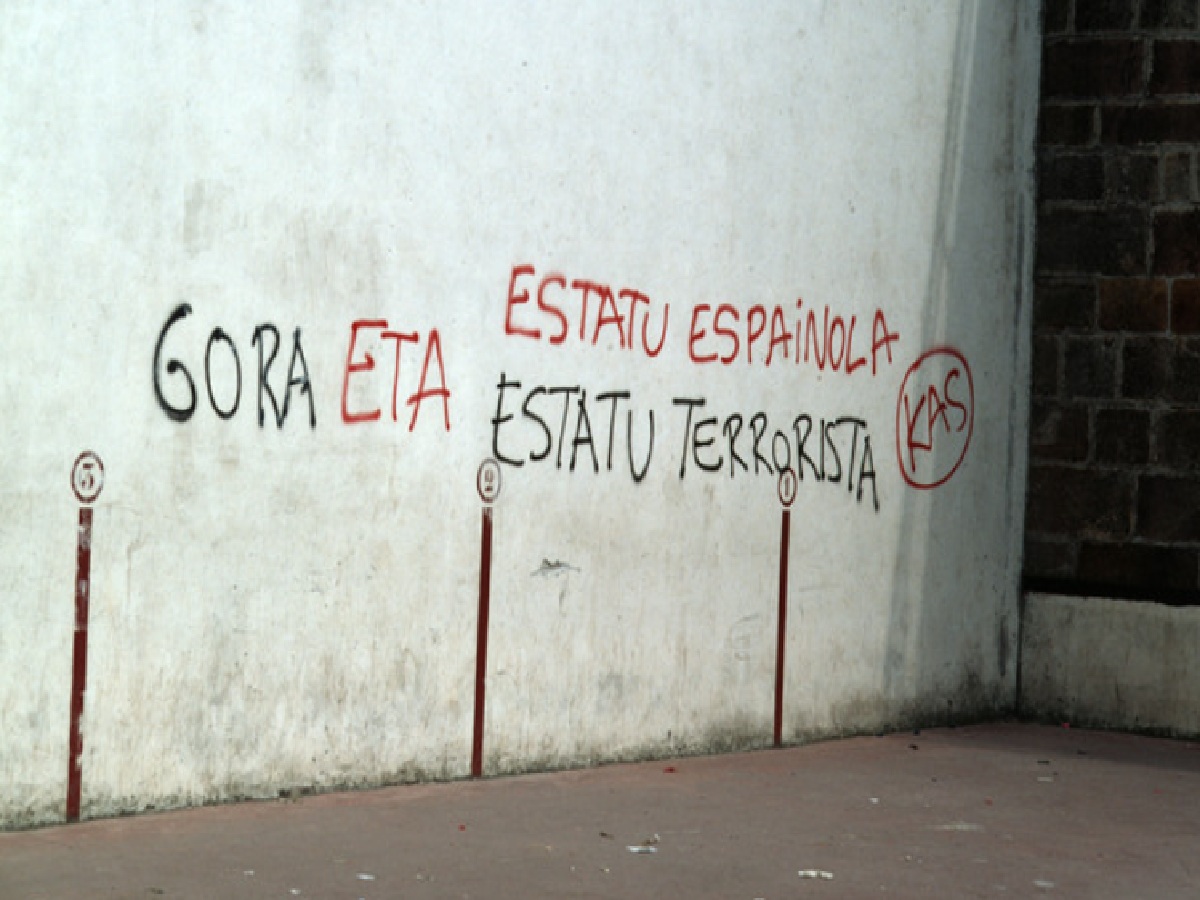 Pintadas en favor de ETA